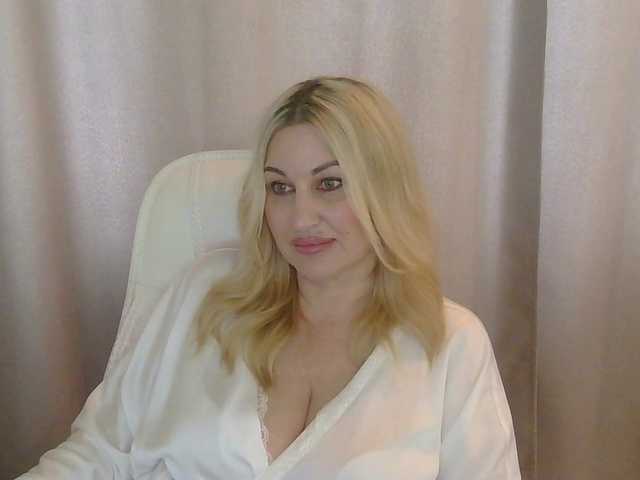 TANMZYA's BongaCams show and profile