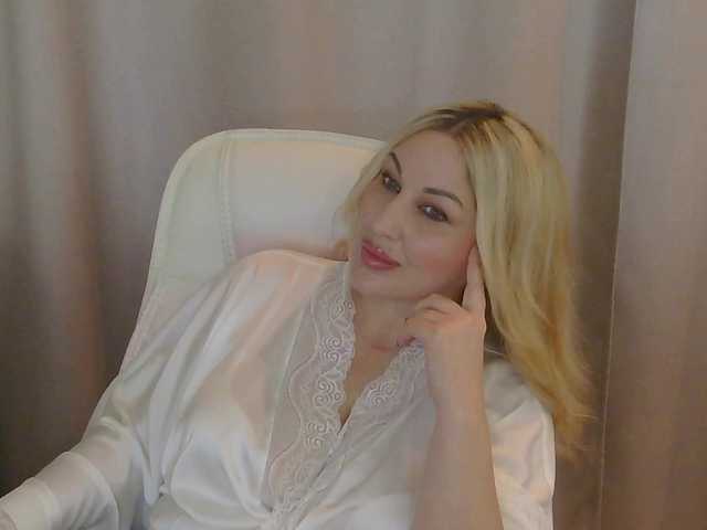 TANMZYA's BongaCams show and profile
