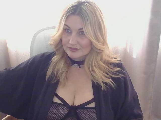 TANMZYA's BongaCams show and profile