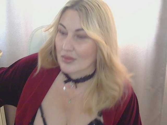 TANMZYA's BongaCams show and profile