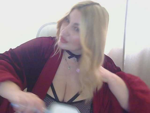 TANMZYA's BongaCams show and profile