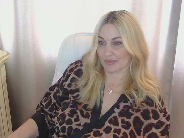 TANMZYA's BongaCams show and profile