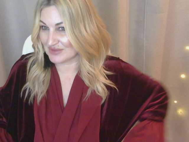 TANMZYA's BongaCams show and profile