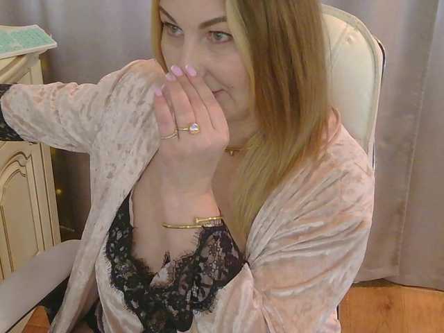 TANMZYA's BongaCams show and profile