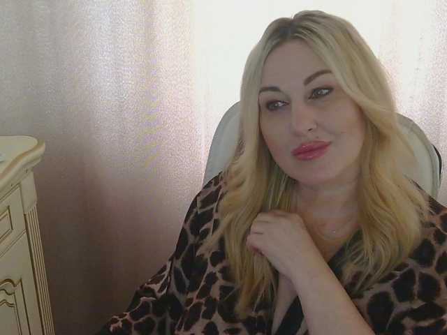 TANMZYA's BongaCams show and profile