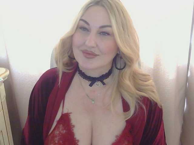 TANMZYA's BongaCams show and profile