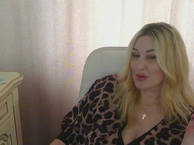 TANMZYA's BongaCams show and profile