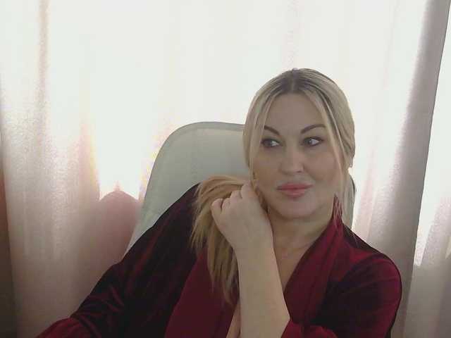 TANMZYA's BongaCams show and profile