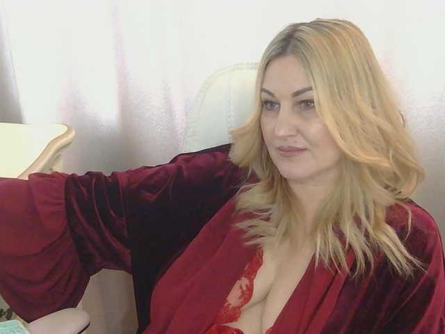 TANMZYA's BongaCams show and profile