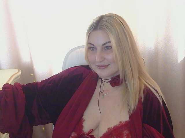 TANMZYA's BongaCams show and profile