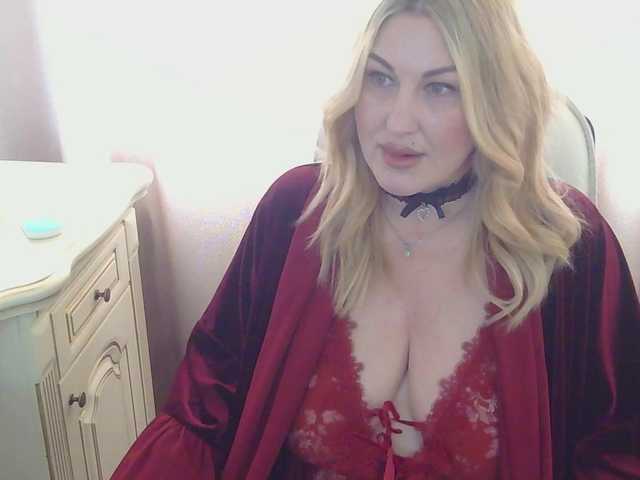 TANMZYA's BongaCams show and profile