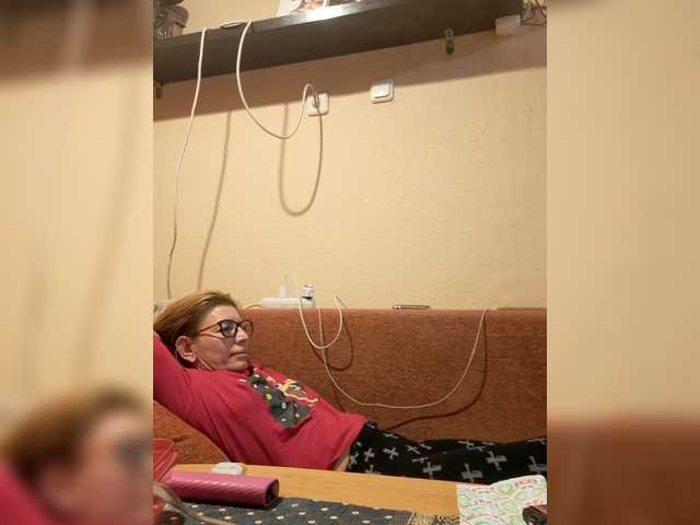 Elei2345 from BongaCams