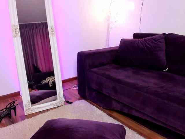 MirabelleMira webcam