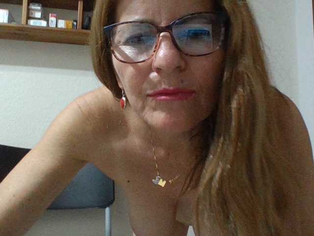 JuanitaWouti webcam bongacams model stream image