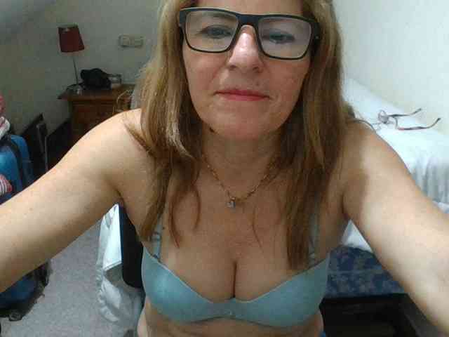 JuanitaWouti JuanitaWouti