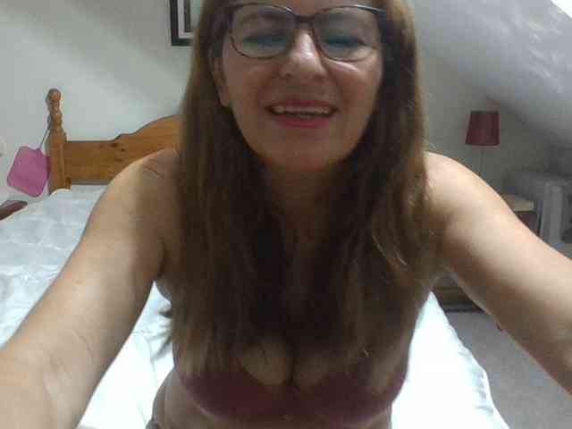 JuanitaWouti webcam