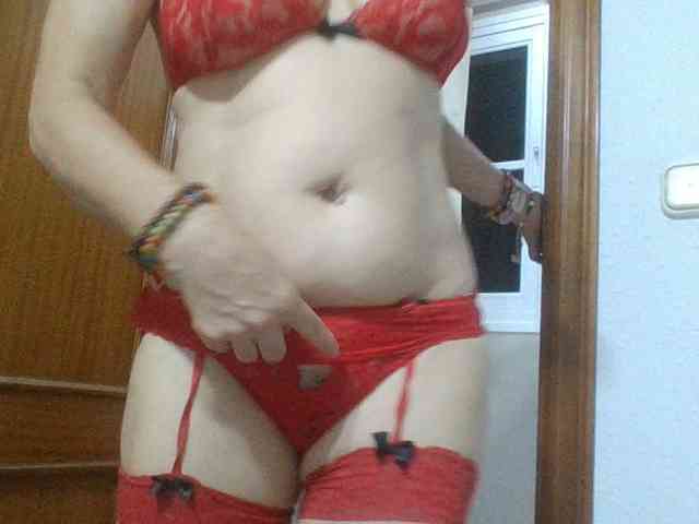 JuanitaWouti webcam