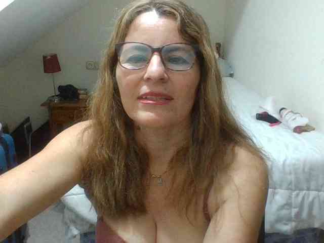 JuanitaWouti JuanitaWouti