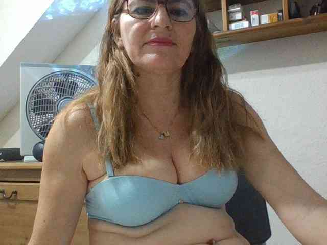 JuanitaWouti Live Webcam on BongaCams