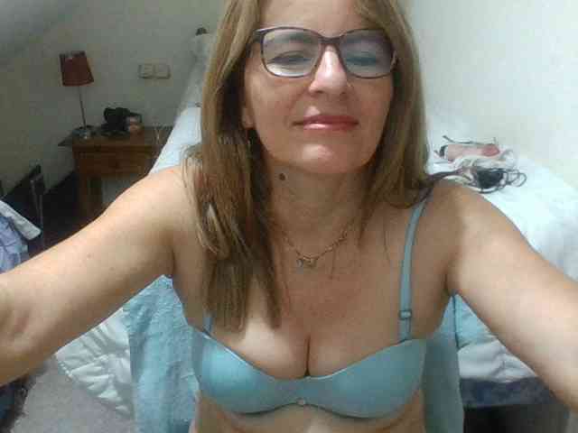 JuanitaWouti JuanitaWouti