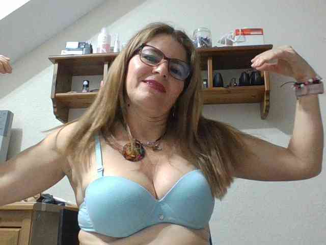 JuanitaWouti JuanitaWouti