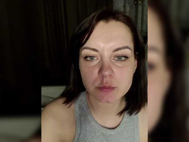 StreetLove2's BongaCams show and profile