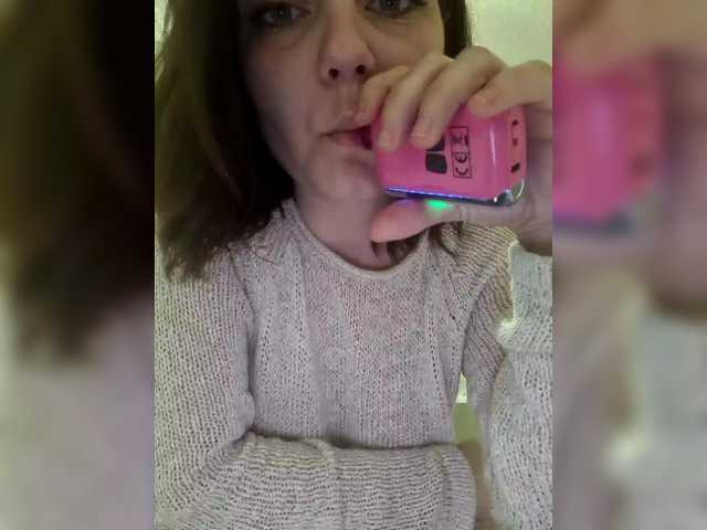 StreetLove2's BongaCams show and profile