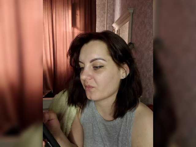 StreetLove2's BongaCams show and profile