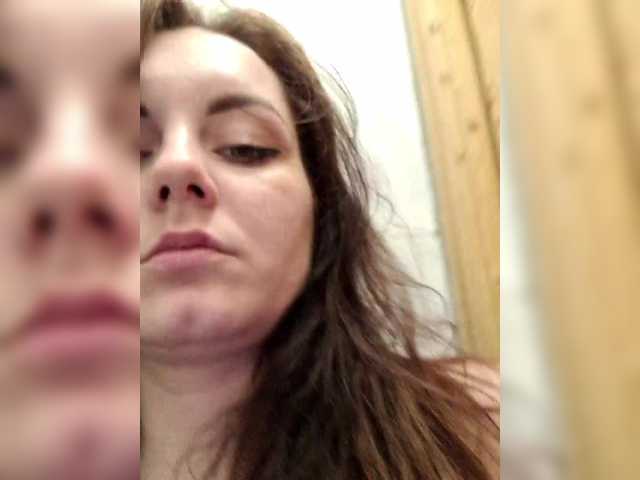 StreetLove2's BongaCams show and profile