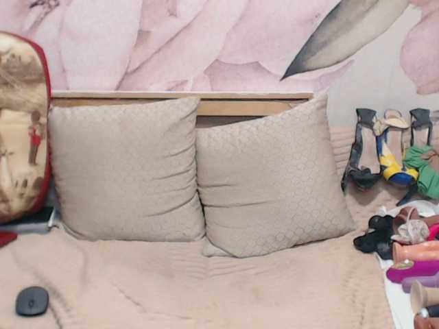 MadlenHairy's BongaCams show and profile