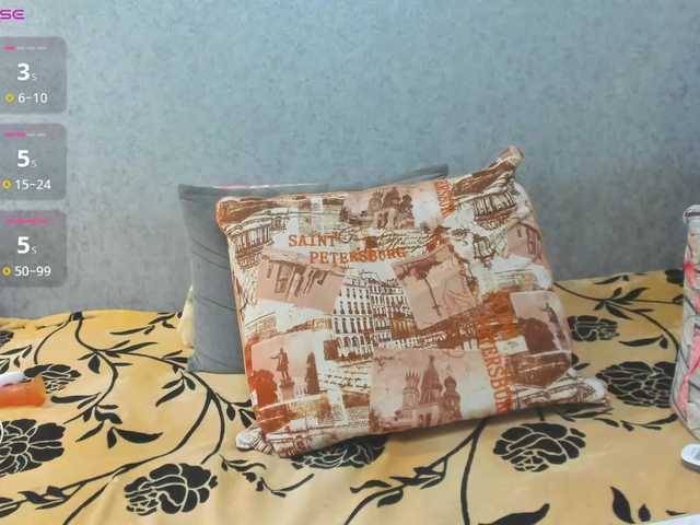 Red-hot-lips's BongaCams show and profile