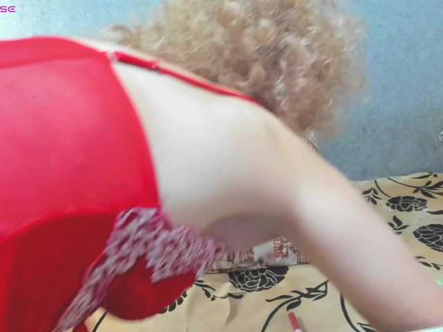 Red-hot-lips's BongaCams show and profile