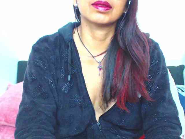 KATYY-HOTTT webcam