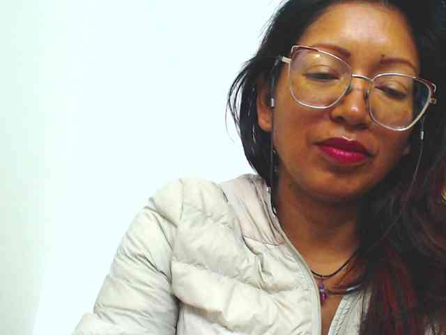 KATYY-HOTTT webcam