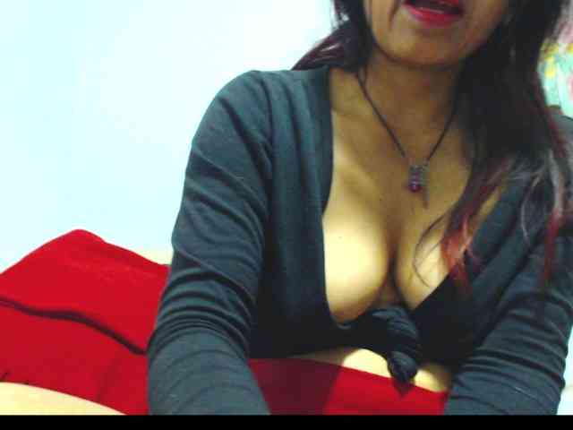 KATYY-HOTTT webcam
