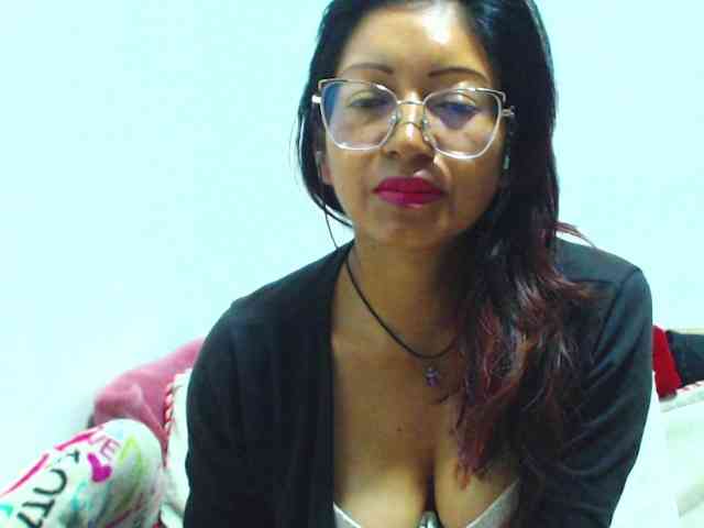 KATYY-HOTTT webcam