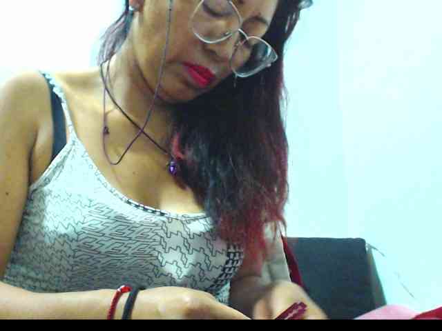KATYY-HOTTT webcam