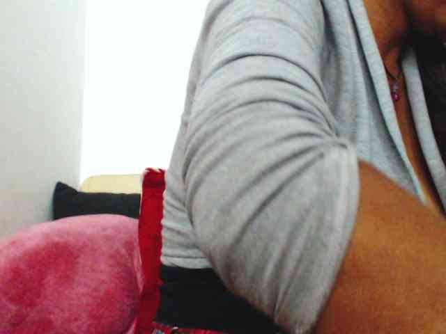 KATYY-HOTTT webcam