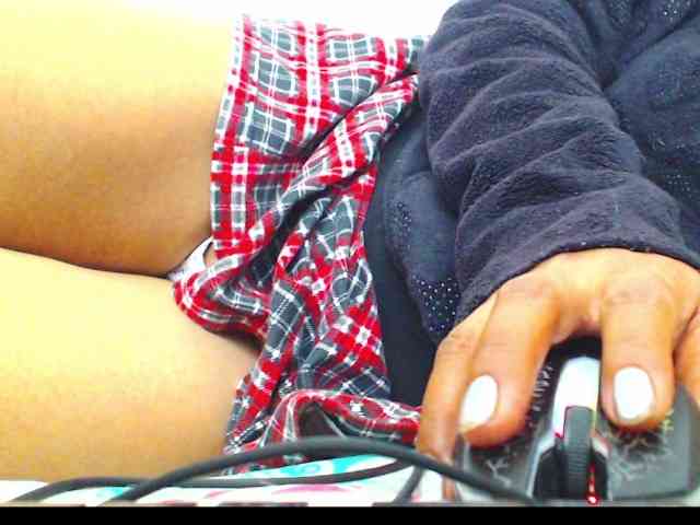 KATYY-HOTTT webcam
