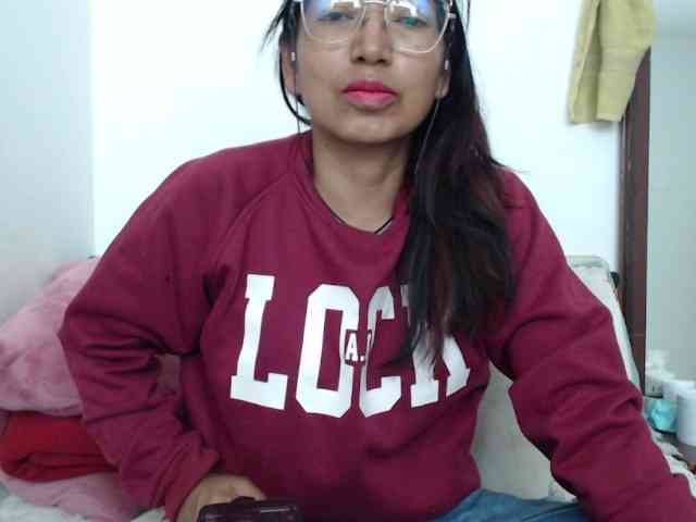 KATYY-HOTTT webcam