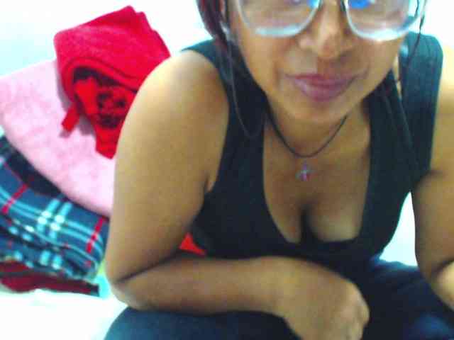 KATYY-HOTTT webcam