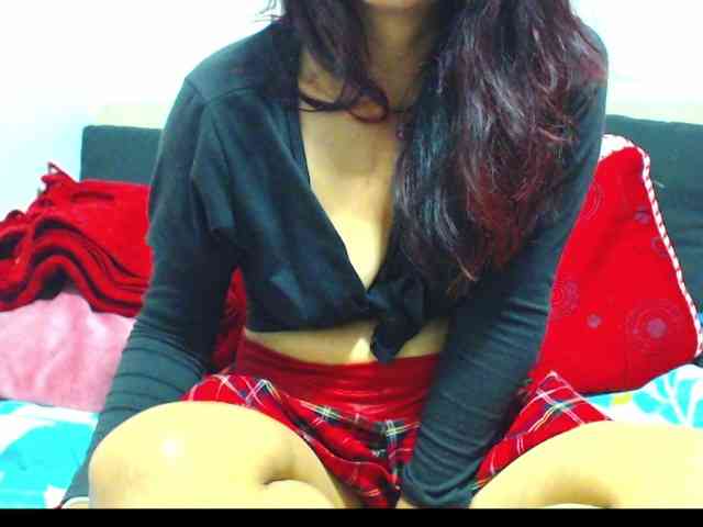KATYY-HOTTT webcam