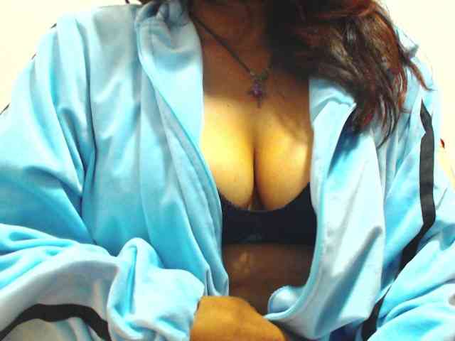 KATYY-HOTTT webcam