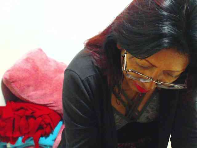 KATYY-HOTTT webcam