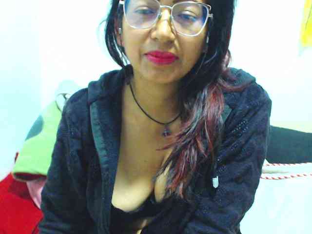 KATYY-HOTTT webcam