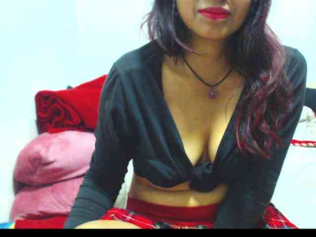 KATYY-HOTTT webcam