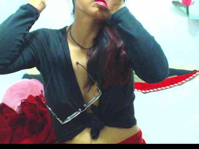 KATYY-HOTTT webcam