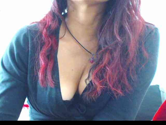KATYY-HOTTT webcam