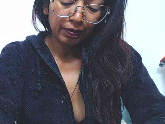 HOTTTSKIN Live Webcam on BongaCams