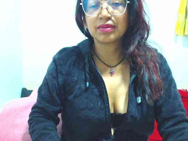 KATYY-HOTTT webcam